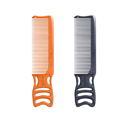 Y.S.PARK - Nr. H246                                                                                                   Barberarkam med ett mindre handtag gör den perfekt för dig med mindre händer. Perfekt att för sax över kam tekniker, funkar även bra ihop med kortare saxar.