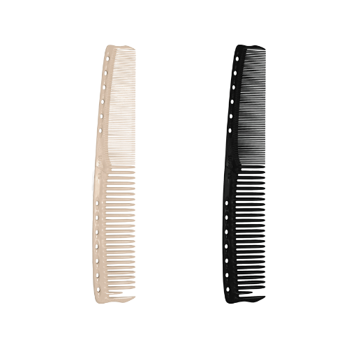 Y.S.PARK - Nr. 365                                                                                                                   En klassisk all-round-kam som kan användas vid klippning, tupering, färgning och tillsammans med klippmaskin. Ovala tänder perfekta vid färgning av alla hårtyper då den inte skrapar av färgen från håret. Unik design med indrag i sidorna som matchar huvudformen för att på ett enkelt sätt kunna identifiera 90° för exakt mätning av håret. Den enda klippkammen med Gradual Pitch.