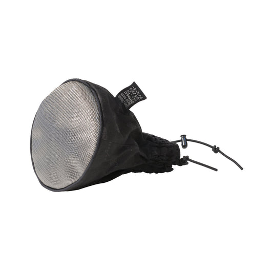 Y.S.PARK - Loop Silver & Titan Diffuser                                                                      Världens bästa diffuser! Den inte bara passar alla fönar, den är lätt och kompakt, vilket gör den lätt att ta med sig. Det är inte konstigt att den dyker upp backstage vid de stora modevisningarna världen över. Ett måste vid lockar, fingertorkning och naturlig textur. Maskorna behåller värmen vilket gör att man får en mjukare hanterbar värme genom diffusern vid föningen.