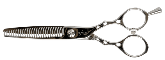 YSPARK - Effileringssax ATWR25  Kambladet tar bort hårets vikt utan att skada hårets yta. Perfekt för en naturlig finish och torrklippning utan att trassla till håret. Den rundade formen på tänderna ger ett mjukare snitt. Det gör att du kan klippa samtidigt som du släpper håret. Idealisk för torrklippning.  (Klipper bort: 30%)